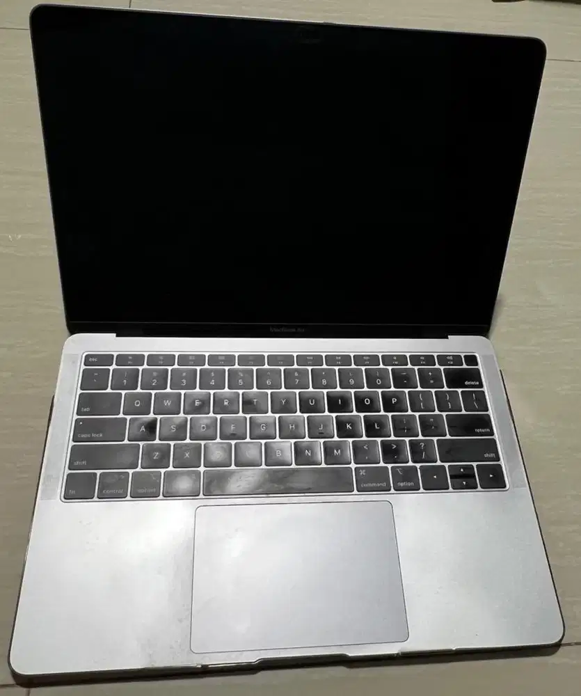Jual laptop macbook air retina 2019