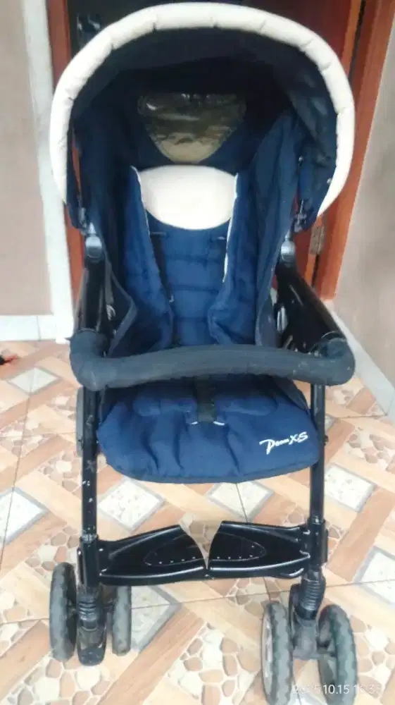 STROLLER BEKAS CUKUP BAIK