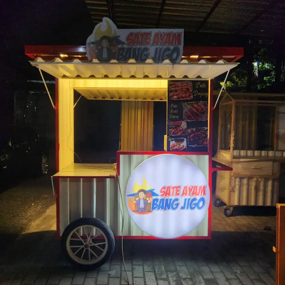 Gerobak jualan streetfood
