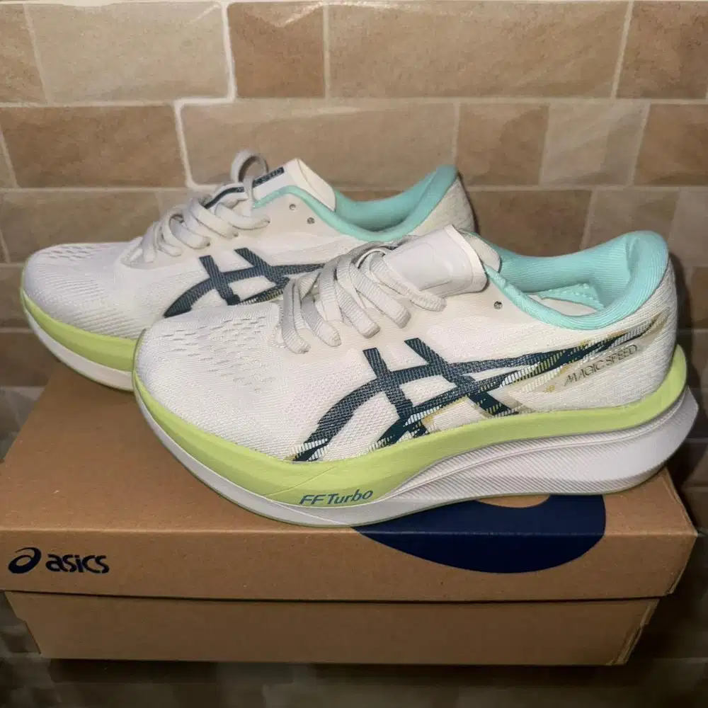 NEW Asic FF turbo size 36