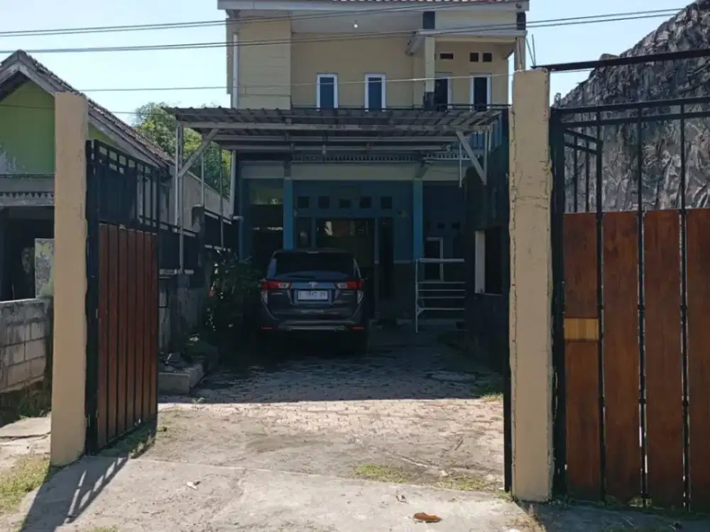 Rumah 2lt pinggir aspal