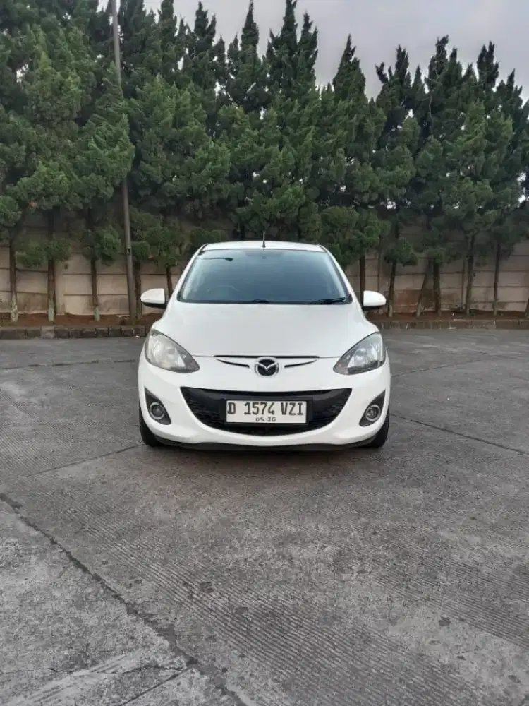 Mazda 2 s Sport matic 2012 putih