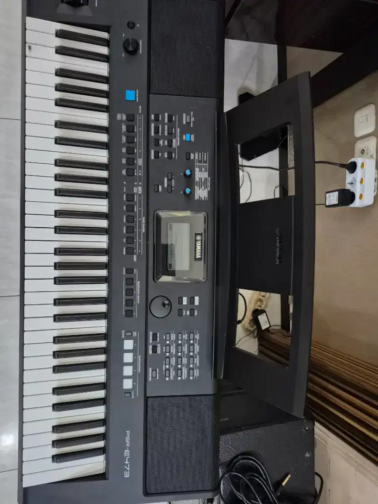 YAMAHA KEYBOARD Psr E473