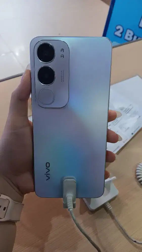 CICILAN VIVO 200RBAN FREE 1 KALI ANGSURAN