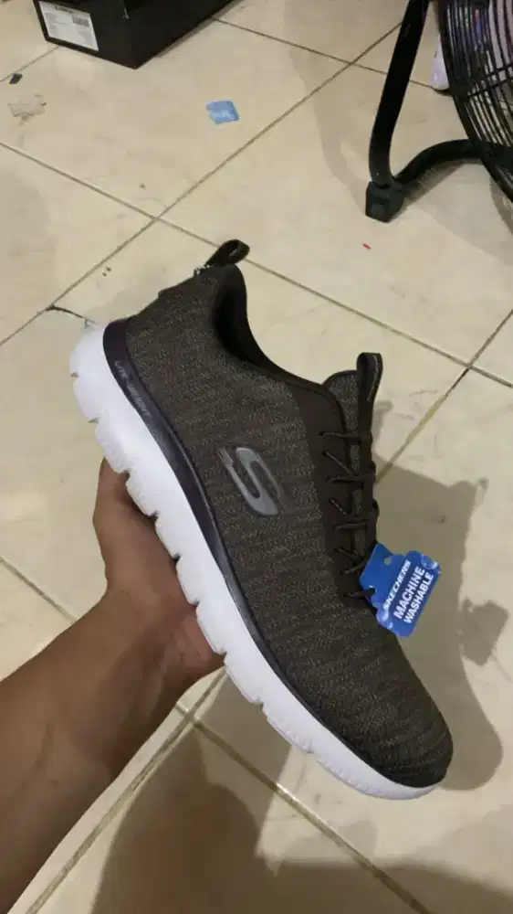 SKECHERS SUBMITS SORENZ