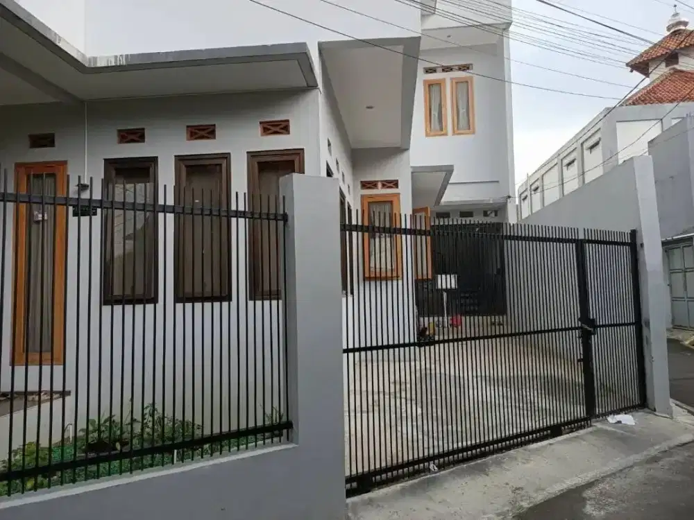 Disewakan Rumah Sarijadi dekat Perintis Surya Sumantri Pasteur