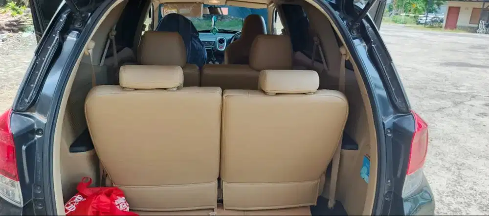 Jual mobil bekas honda mobilio