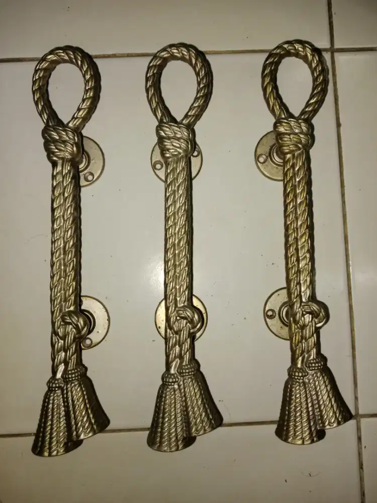 Handle pintu antik
