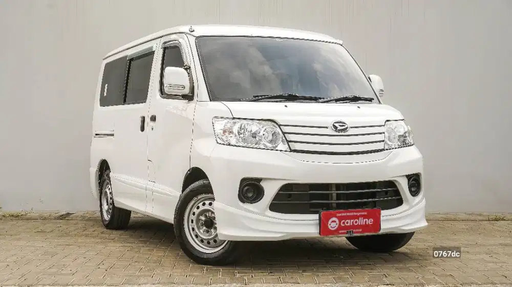 DAIHATSU LUXIO D 1.5 MT 2021 PUTIH