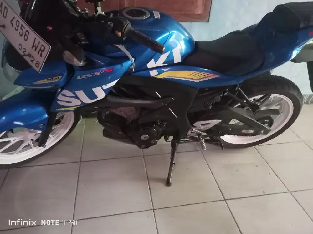 Suzuki gsx s 2017