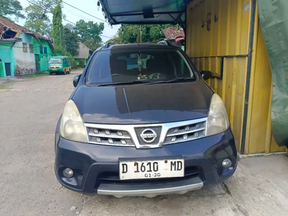 Jual Nisan Livina X Gear