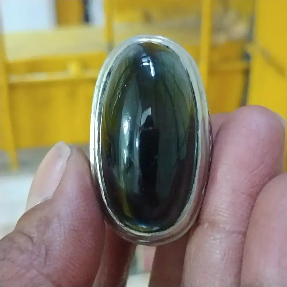 Batu pandan suji jarum hitam solid kristal