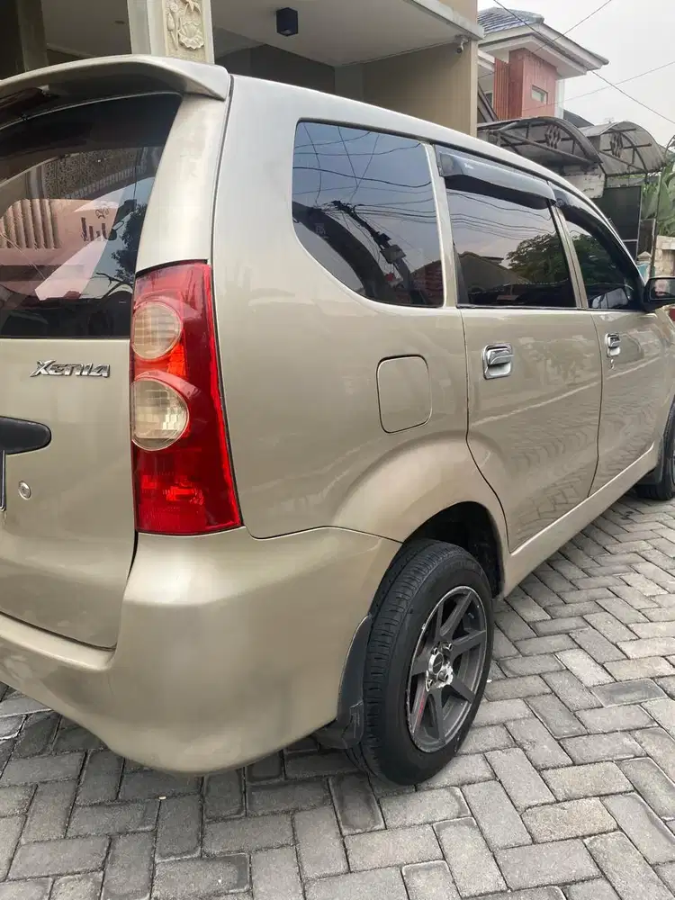 Daihatsu Xenia 2005 Bensin