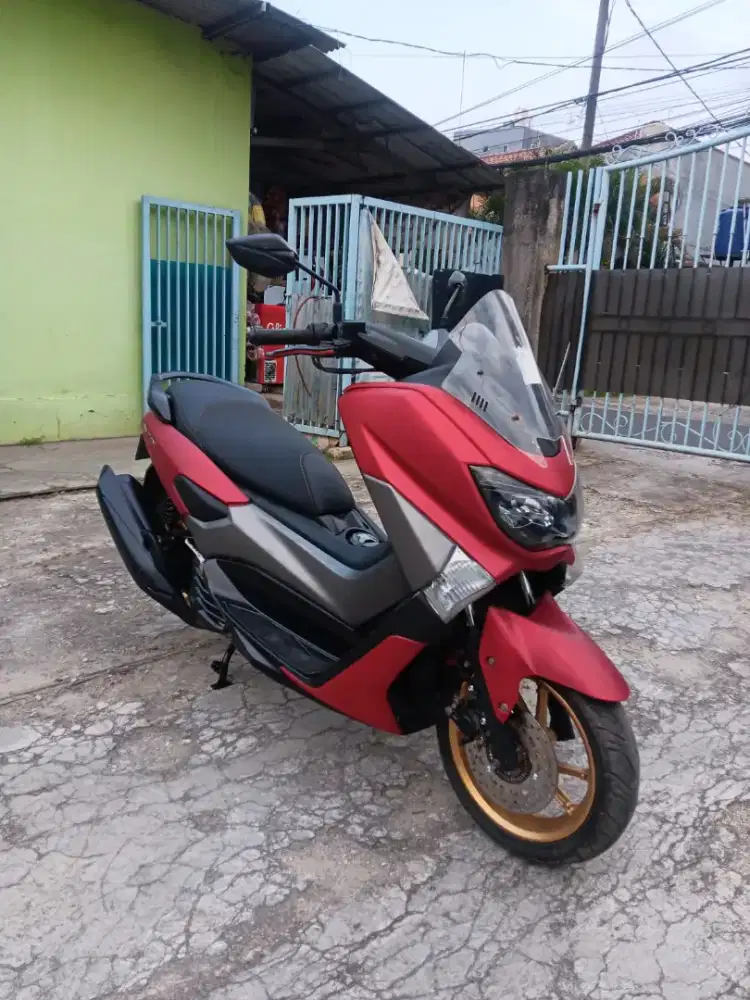Yamaha nmax 2016 merah