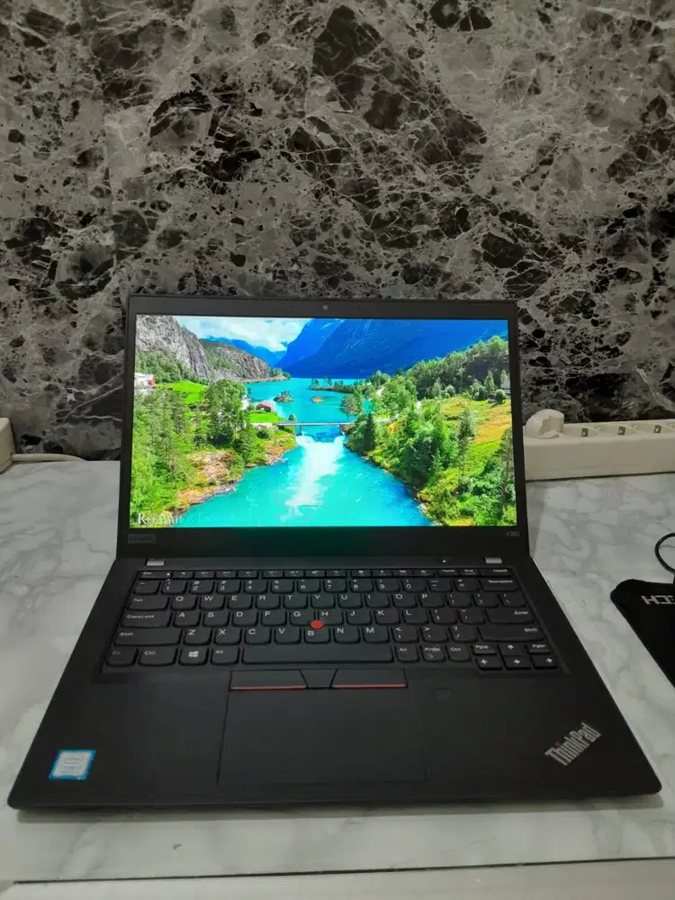 Lenovo X390, Core i5 gen8, ram 8GB, ssd 256GB, layar 13,3in Full HD,