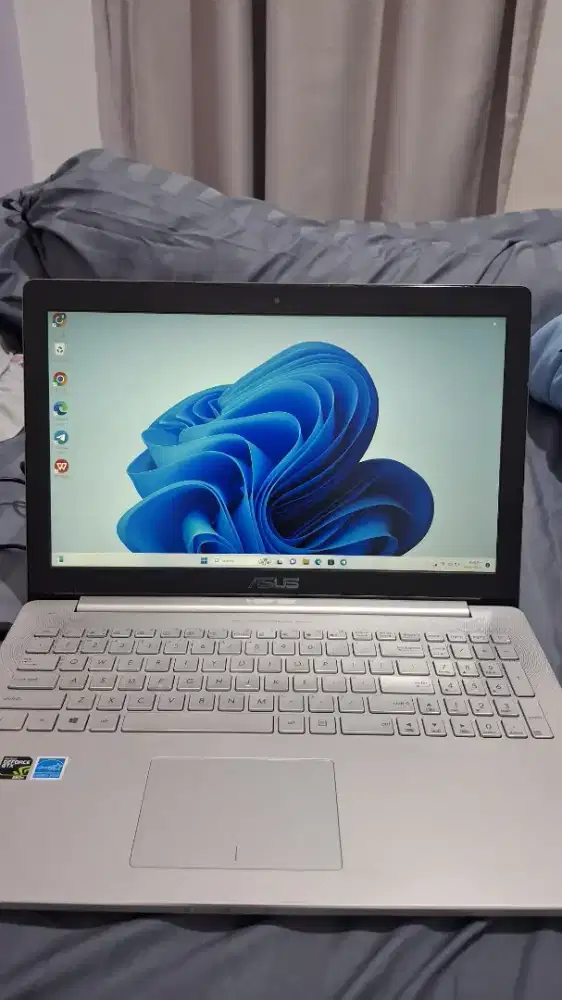 LAPTOP ASUS N501JW