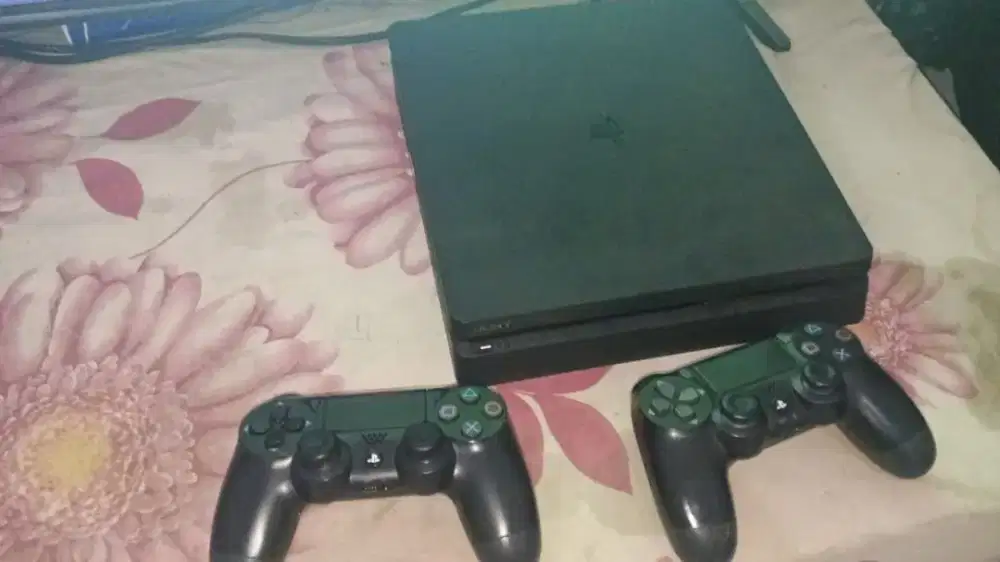 PS 4 slim 1 tb fulshet
