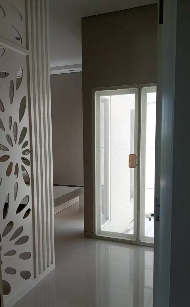 DIJUAL RUMAH IMPERIAL BEACH PAKUWON CITY