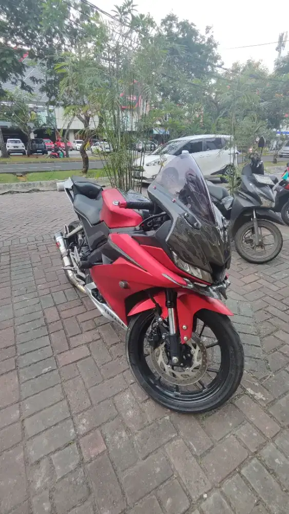 YAMAHA R15 2017