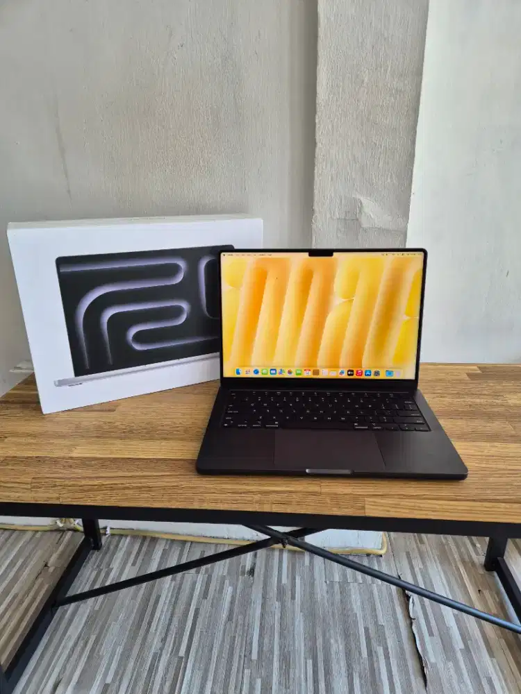 Macbook Pro M4 Pro 24/512
Garansi On April 2026