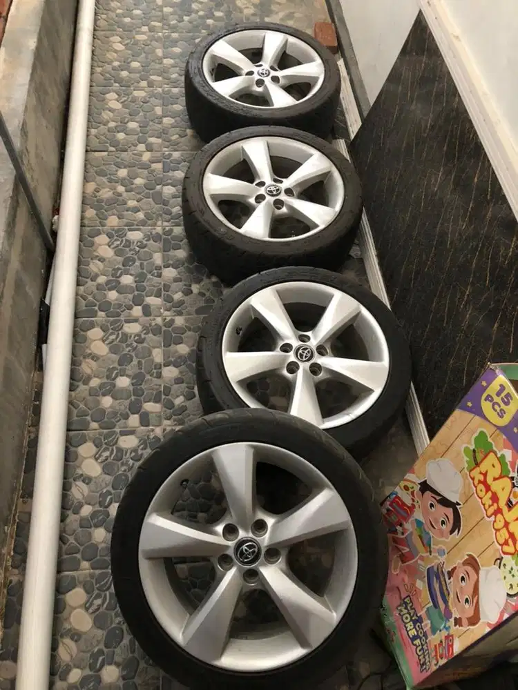 Velg Lexus Rx270 Ring 18 + Ban