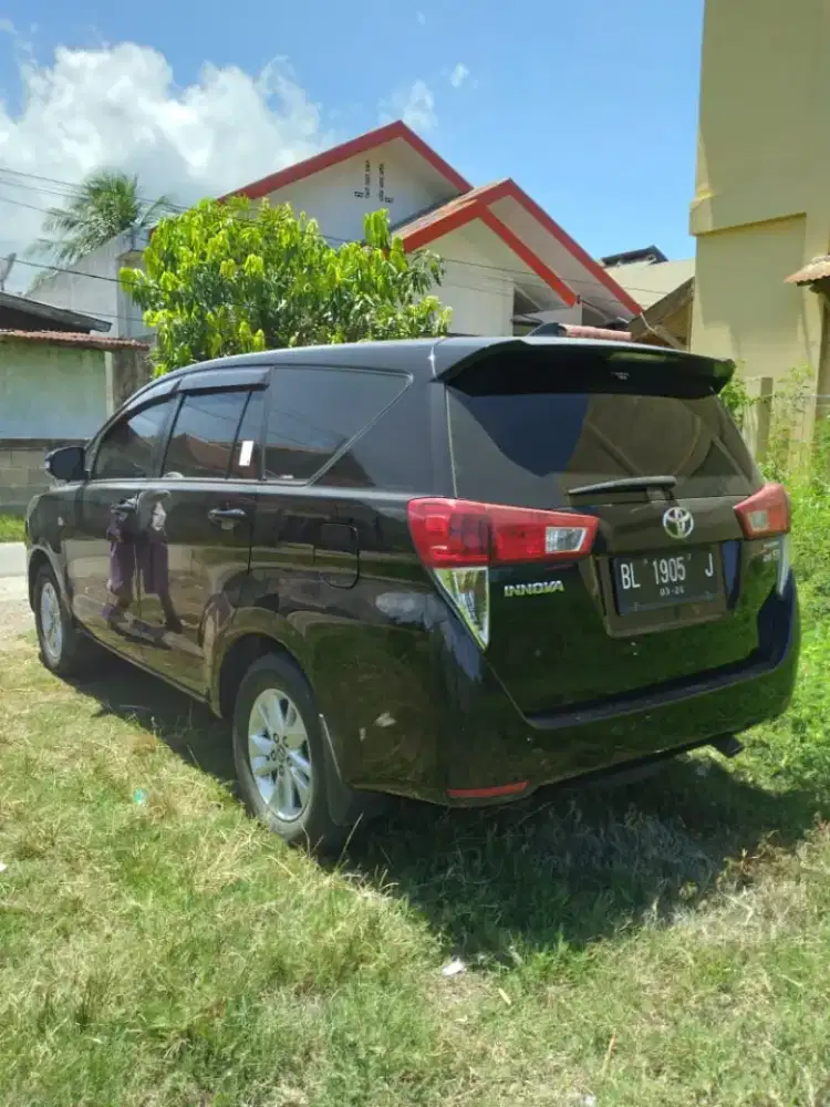 Dijual  innova reborn