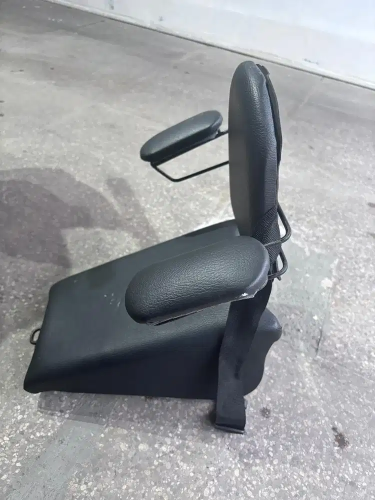 Dijual kursi motor matic fillano