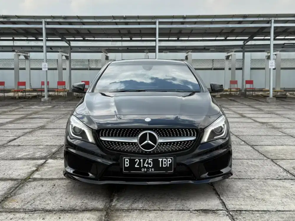 (Low km)Mercy CLA 200 Sport 1.6 AT. Tahun 2015. Hitam. Perfect cond