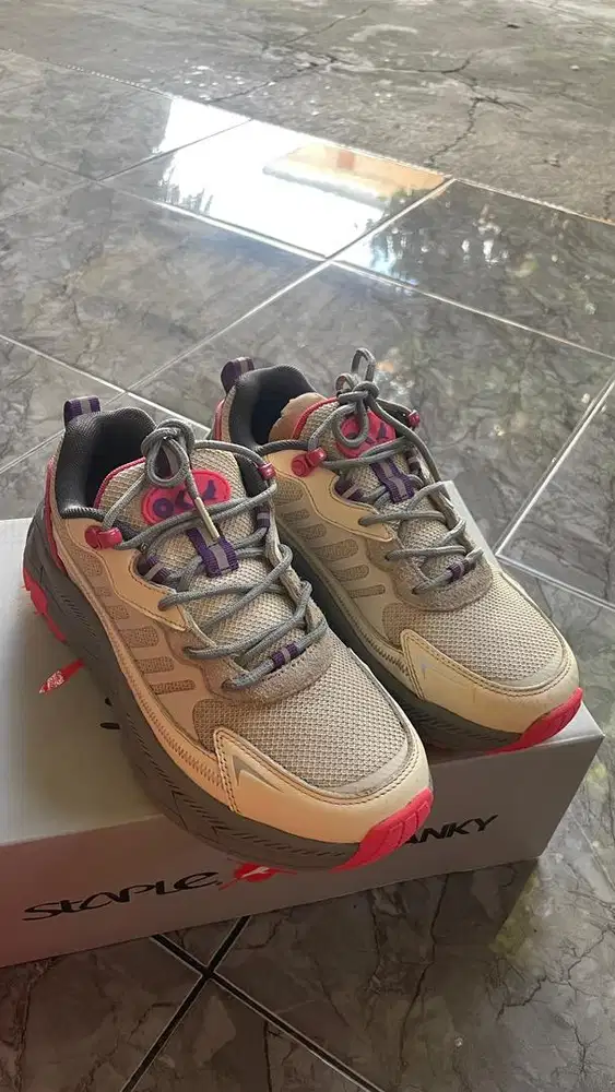 Sepatu kankyXstaple EXC02