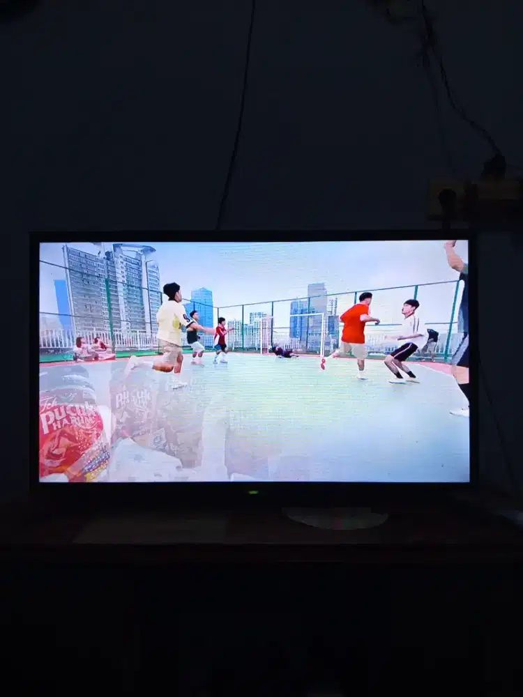 TV digital merk sharp 32 inc + antena digital
