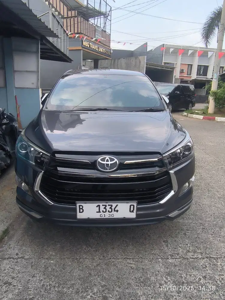 Jual Mobil innova Venturer Mulus