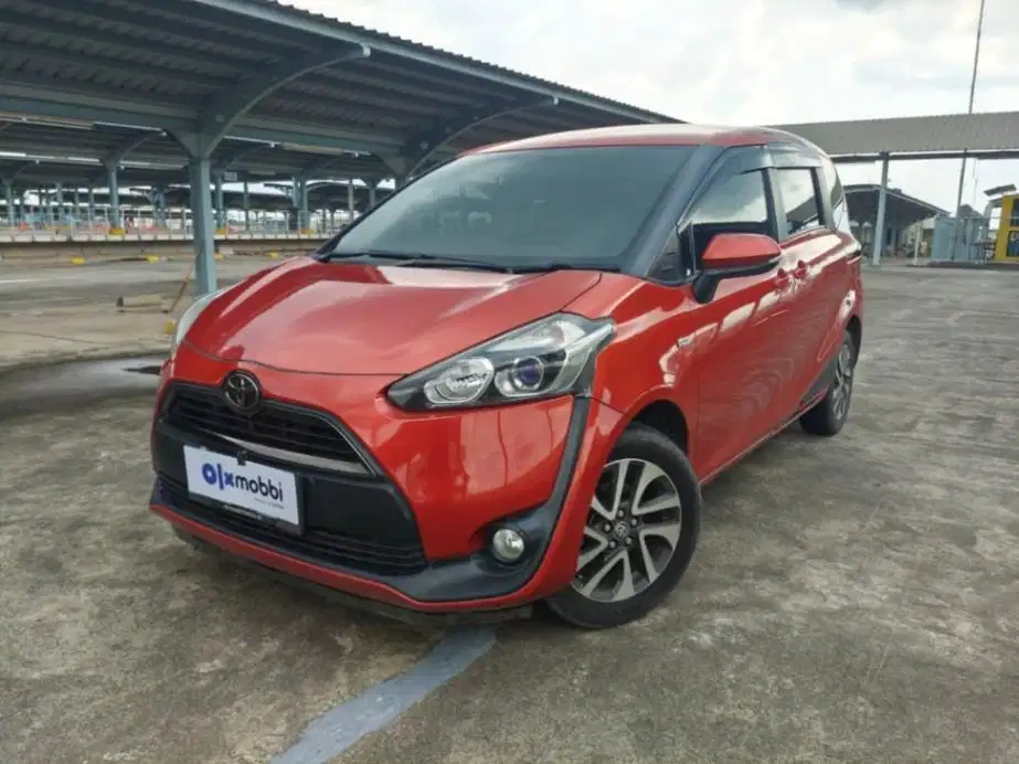 DP Rendah  9JT - Toyota Sienta 1.5 V Bensin-AT 2017 Orange