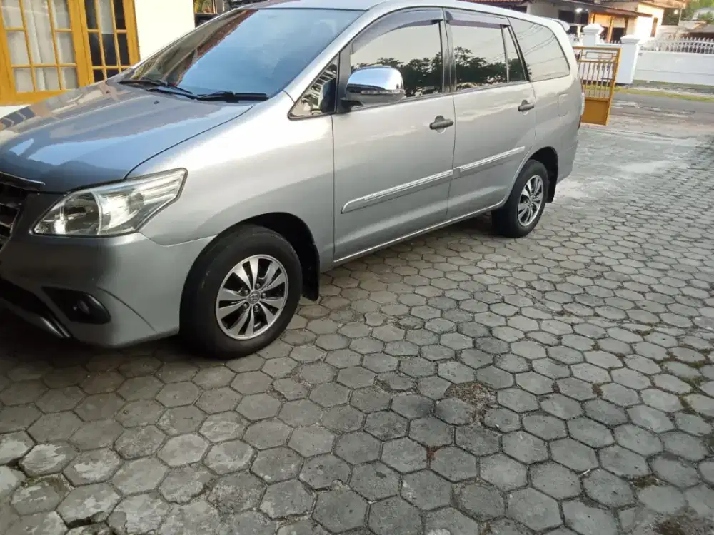 dijual mobil km rendah