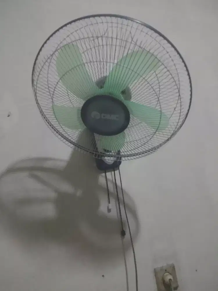 Kipas angin dinding GMC bekas
