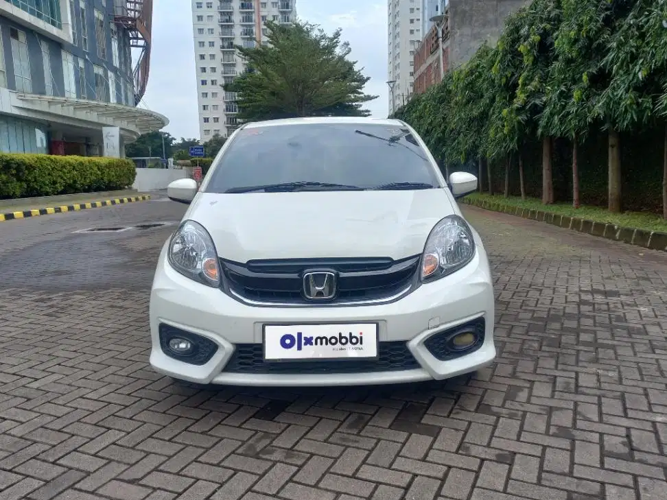 DP MURAH Honda Brio Satya 1.2 E Bensin-MT Putih CBOOB