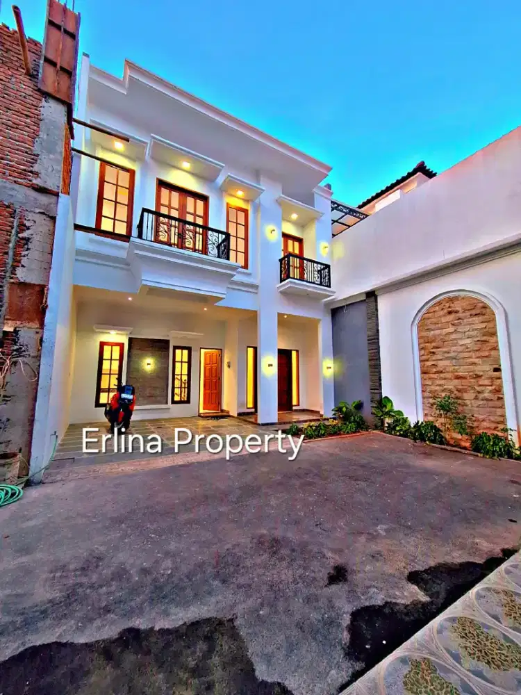 Dijual Rumah Baru Modern Classic di Pondok Bambu. Jaktim