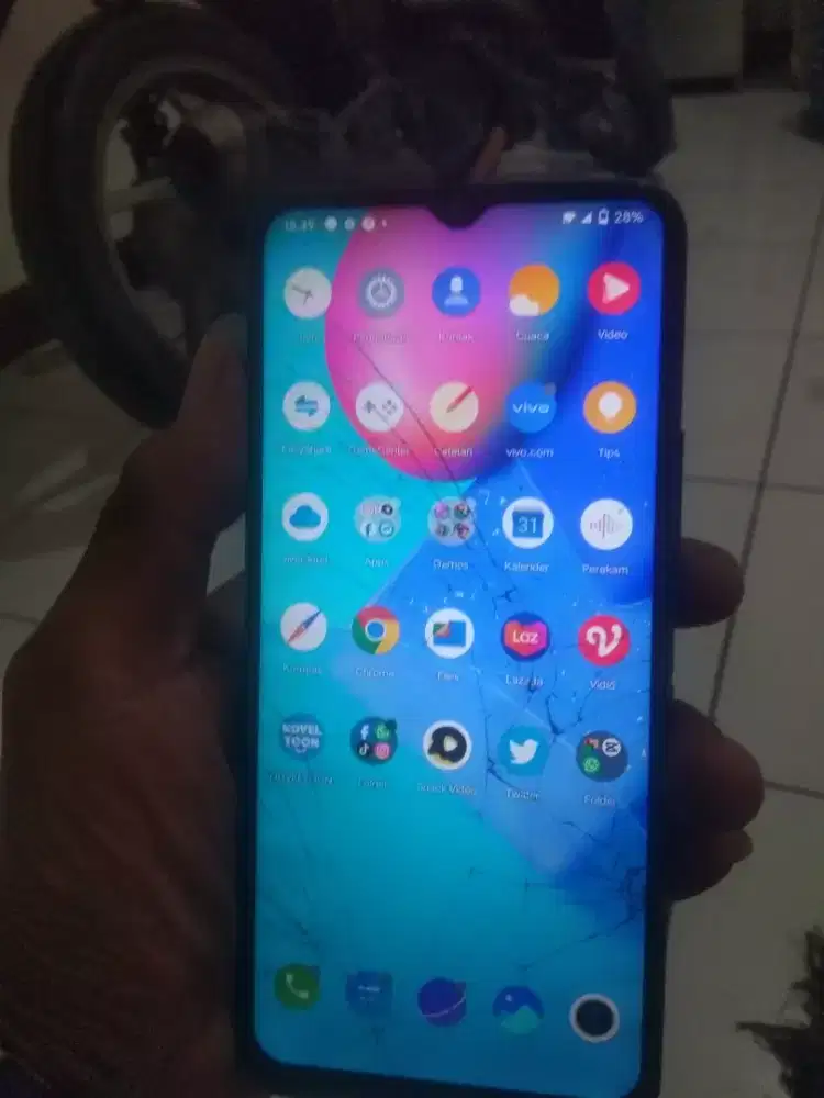 Vivo y12s 3/32 batang normal masih layak pake