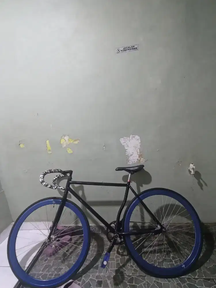 SEPEDA FIXIE SUDAH DROPBAR