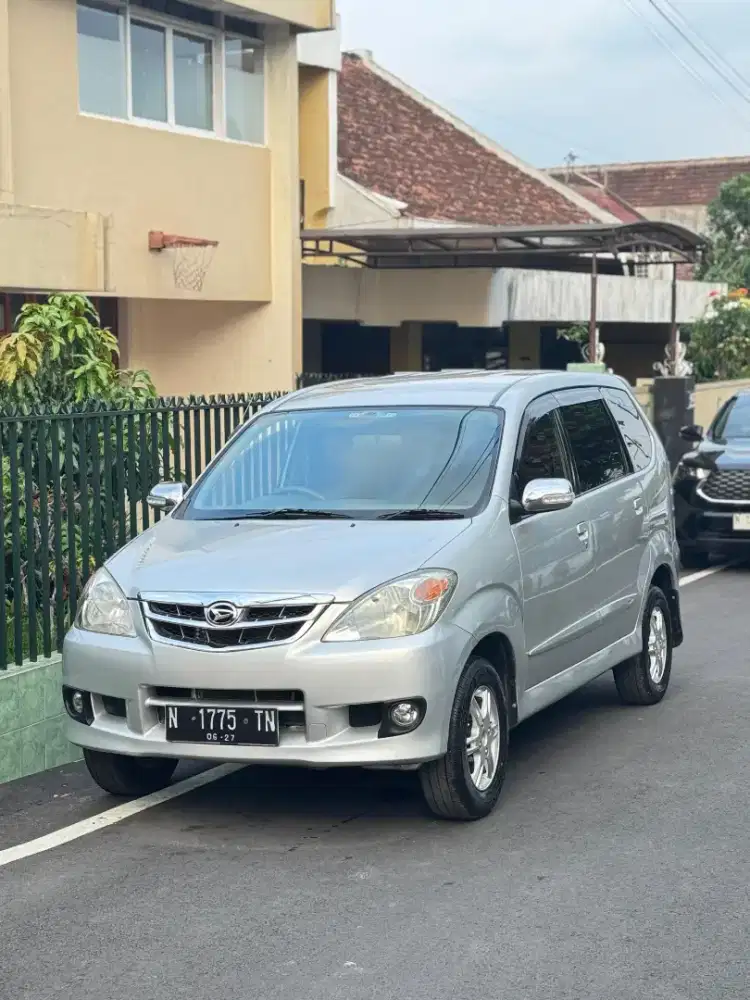 Daihatsu Xenia1.3 Xi 2010 Manual