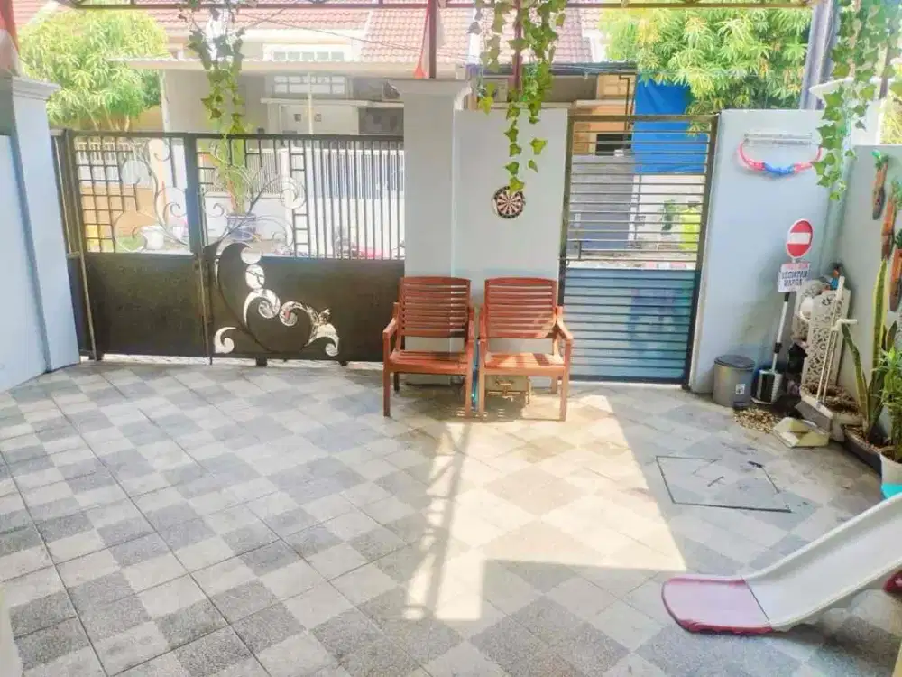 Dijual rmh taman wisata regenscy dekat citraland sby barat