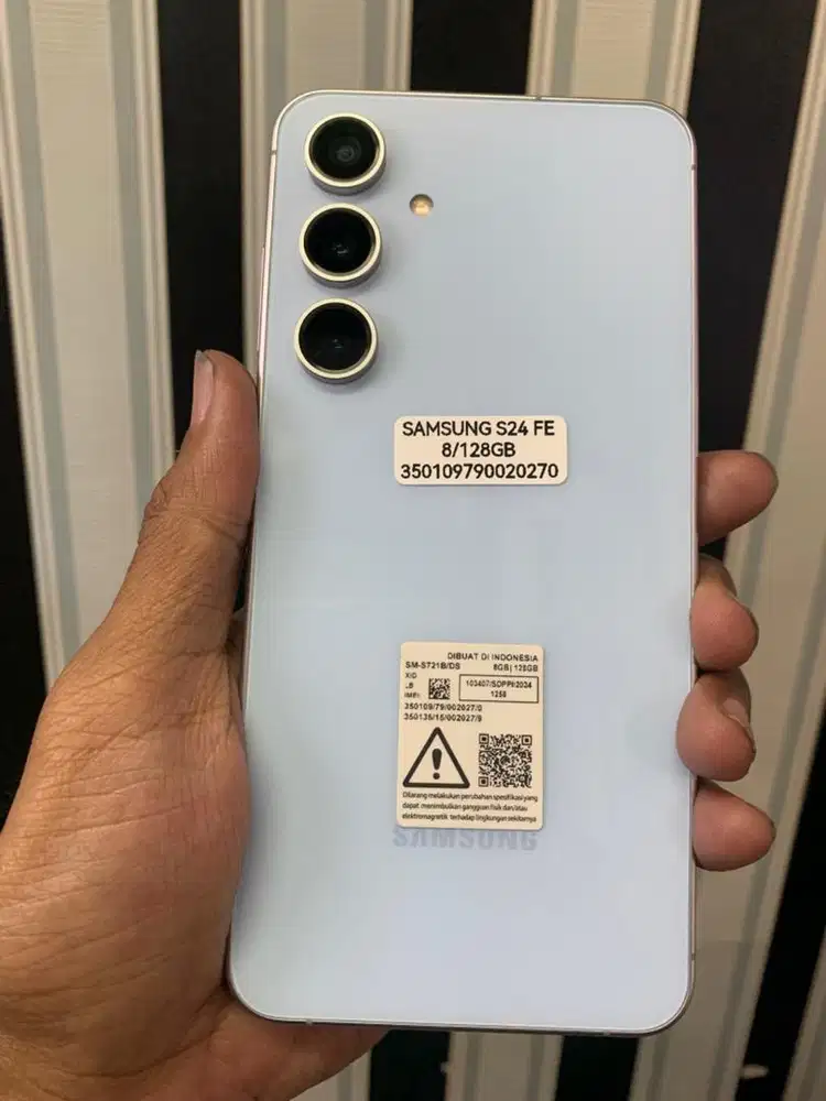 Samsung S24 FE 8/128