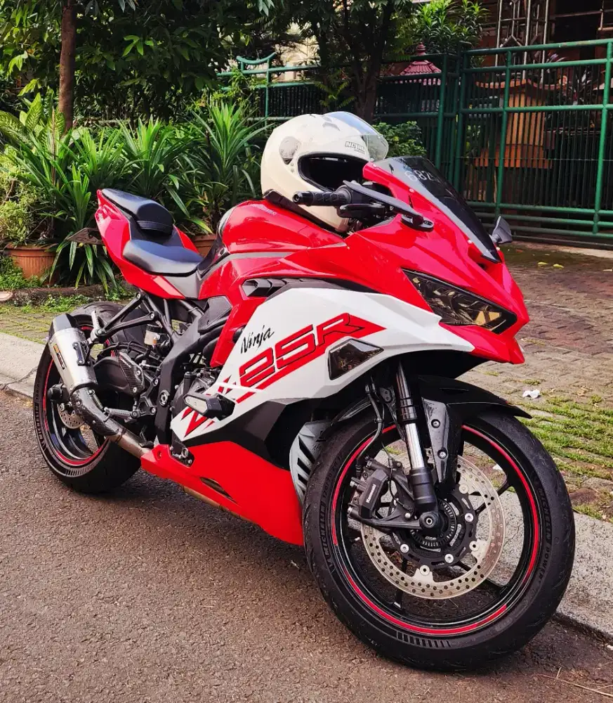 ZX25 2022 merah putih SE ABS