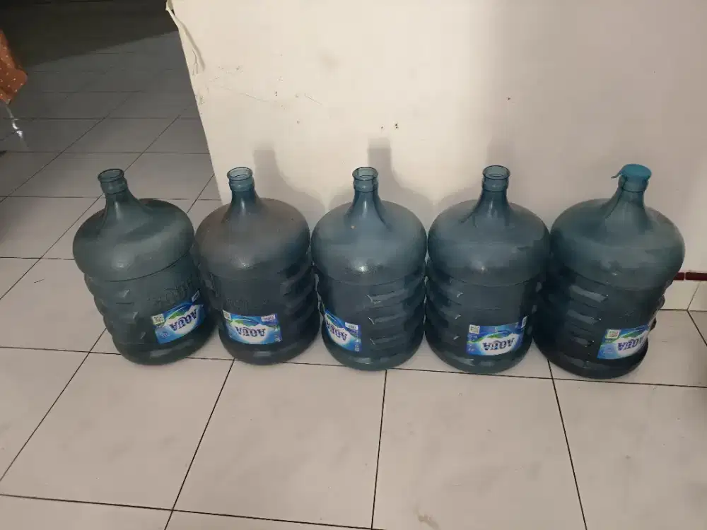 Galon Kosong Merk Aqua Secon Mulus