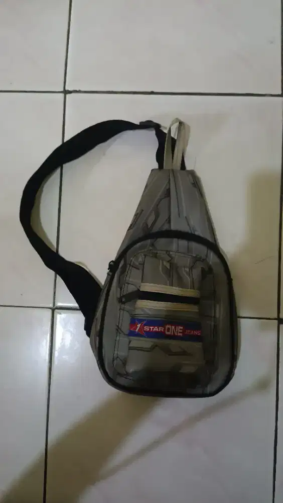 Tas Slempang Star One Jeans
