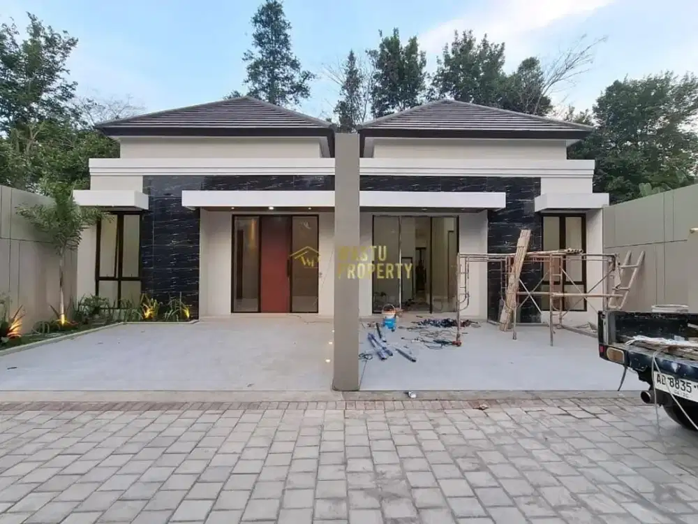 RUMAH MEWAH MINIMALIS DEKAT JALAN KALIURANG & KAMPUS UII