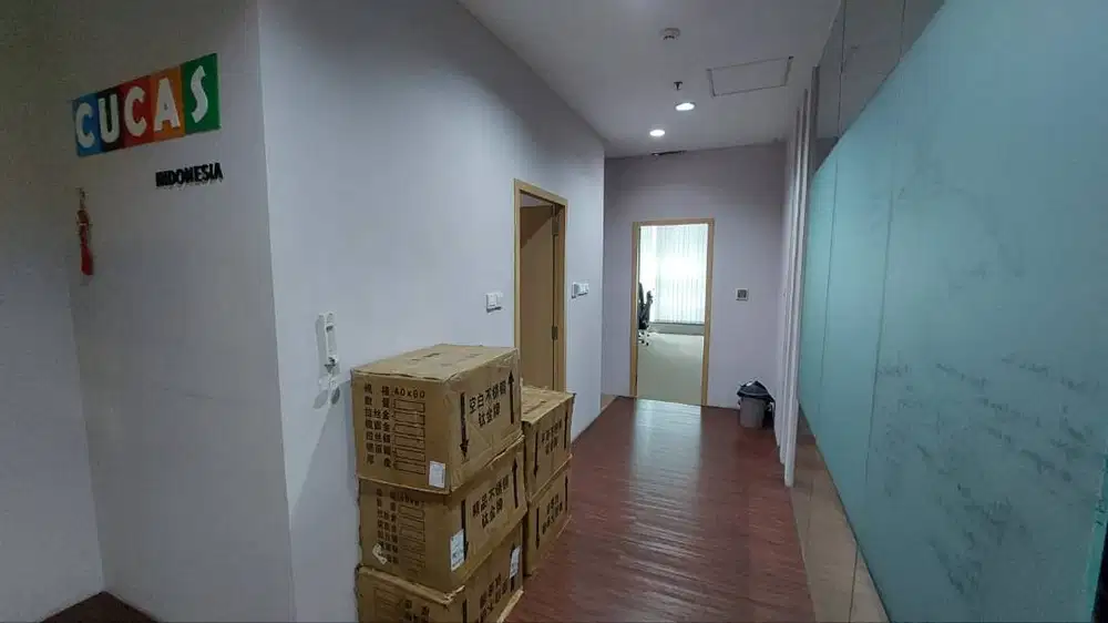 Disewakan Office APL Tower Tanjung Duren, Jakarta Barat