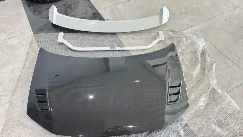 DI JUAL KAP MESIN KARBON,STRUT BARDAN SPOILER CIVIC FB 2013