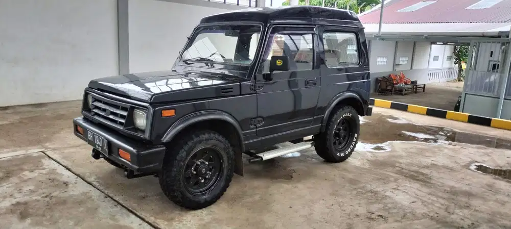 Suzuki Jimny 1990 Bensin