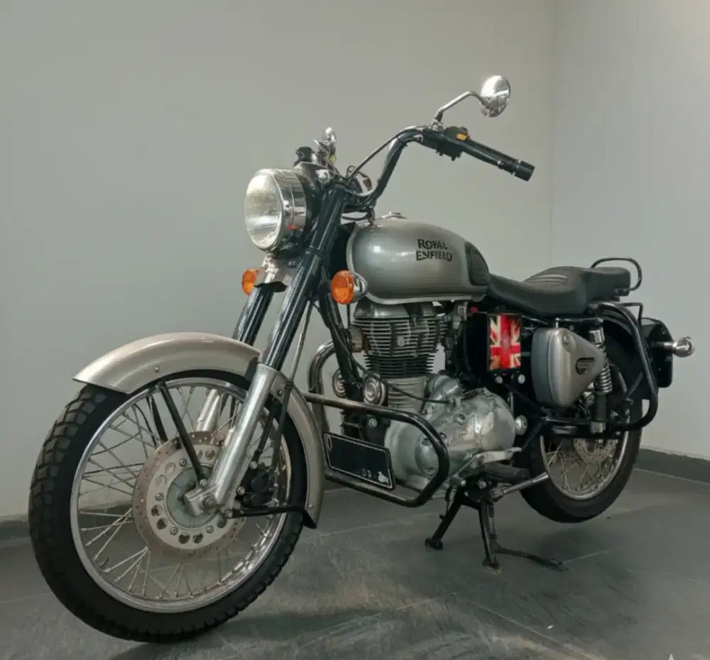 Motor Simpanan Terawat Royal Enfield Bullet Classic 350 KM Rendah