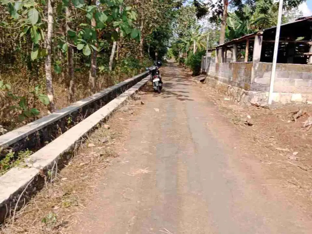 Pekarangan 1.613m² dua muka, muka utama 35m jalan simpangan mobil, bendosari sukoharjo :